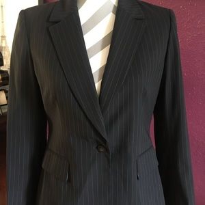 Tahari BLAZER JACKET pin stripe black size 4P